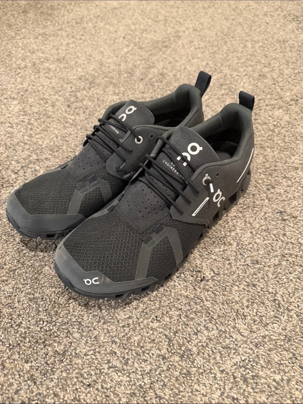 On Running Black Lightweight Trail Runners